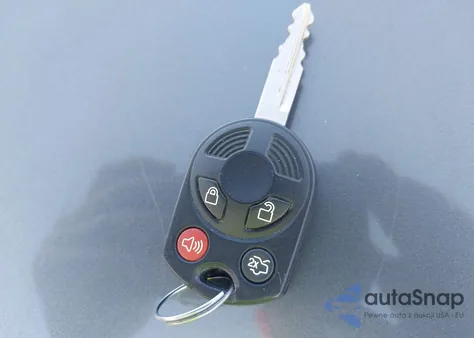 2010 Ford Escape Limited из США, поврежденный, VIN 1FMCU0E74AKC15003